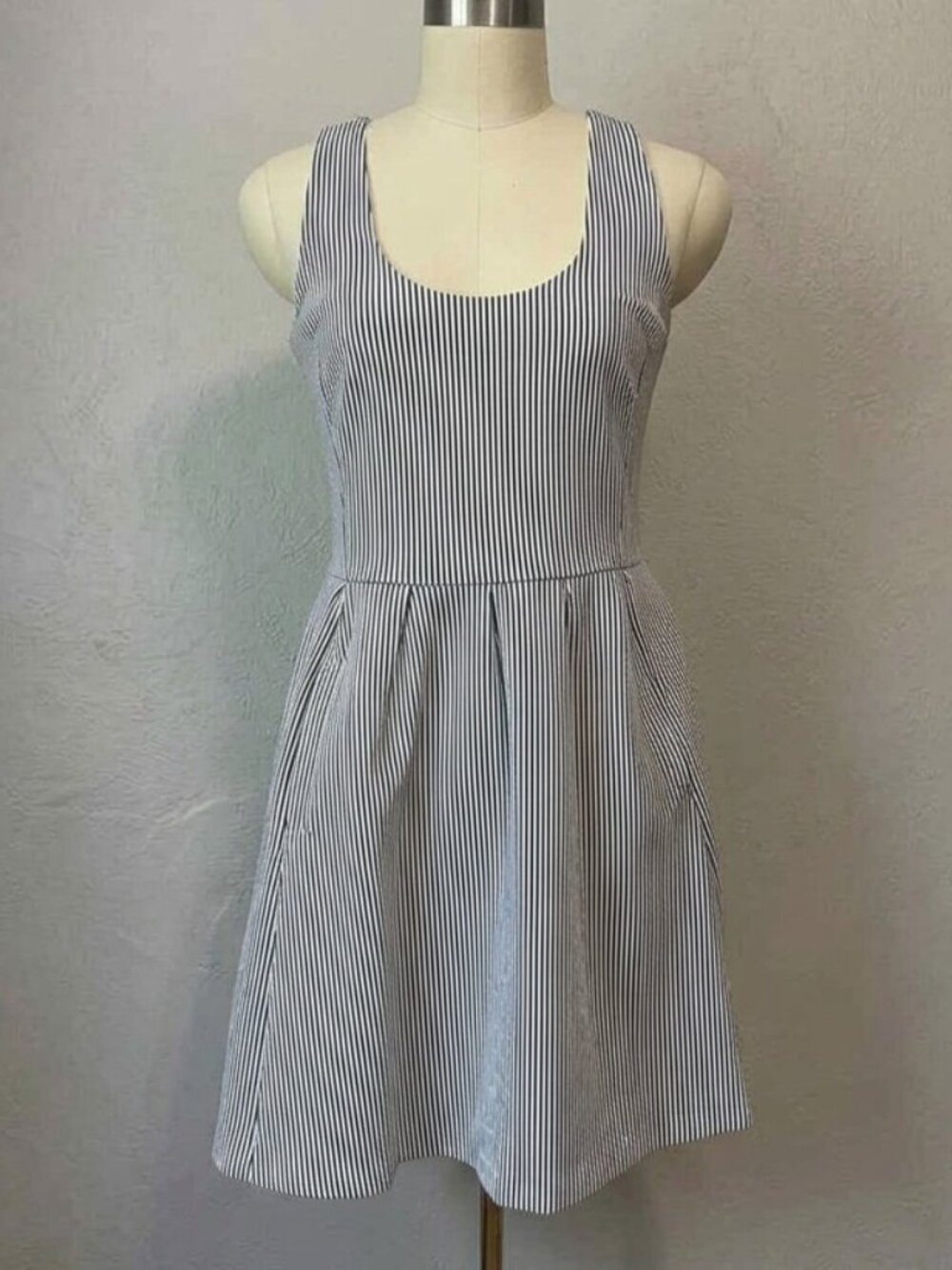 Banana Republic Navy White Striped Fit & Flare Dress w/ Pockets Preppy Nautical